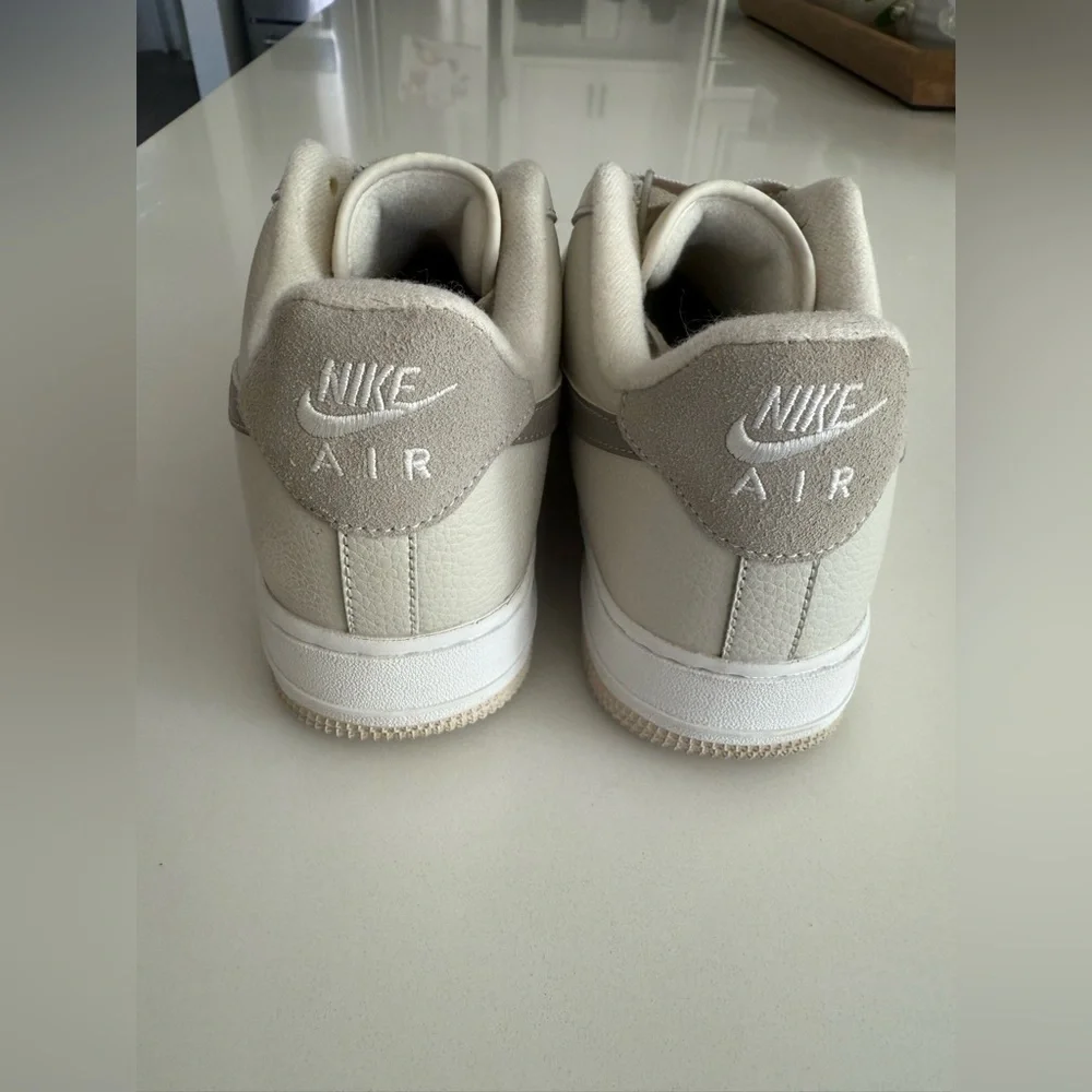 Nike Air Force 1 Low 07 Moon Fossil FB8483-100 Neutral Leather Womens Size 8 - Picture 14 of 16